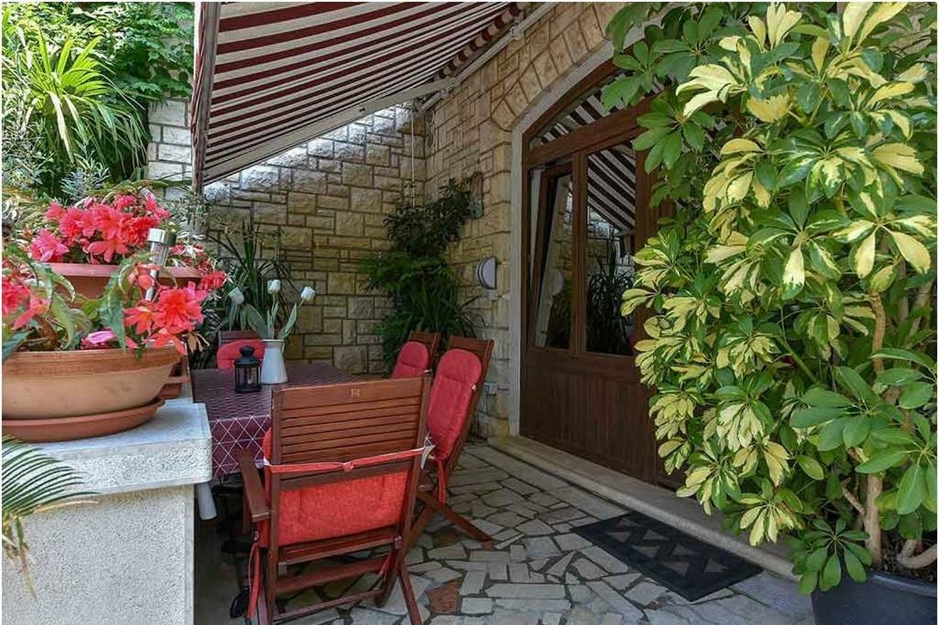 Studio Melanija Ρόβινι Εξωτερικό φωτογραφία