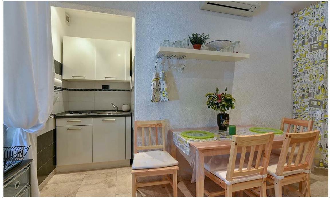Studio Melanija Ρόβινι Εξωτερικό φωτογραφία