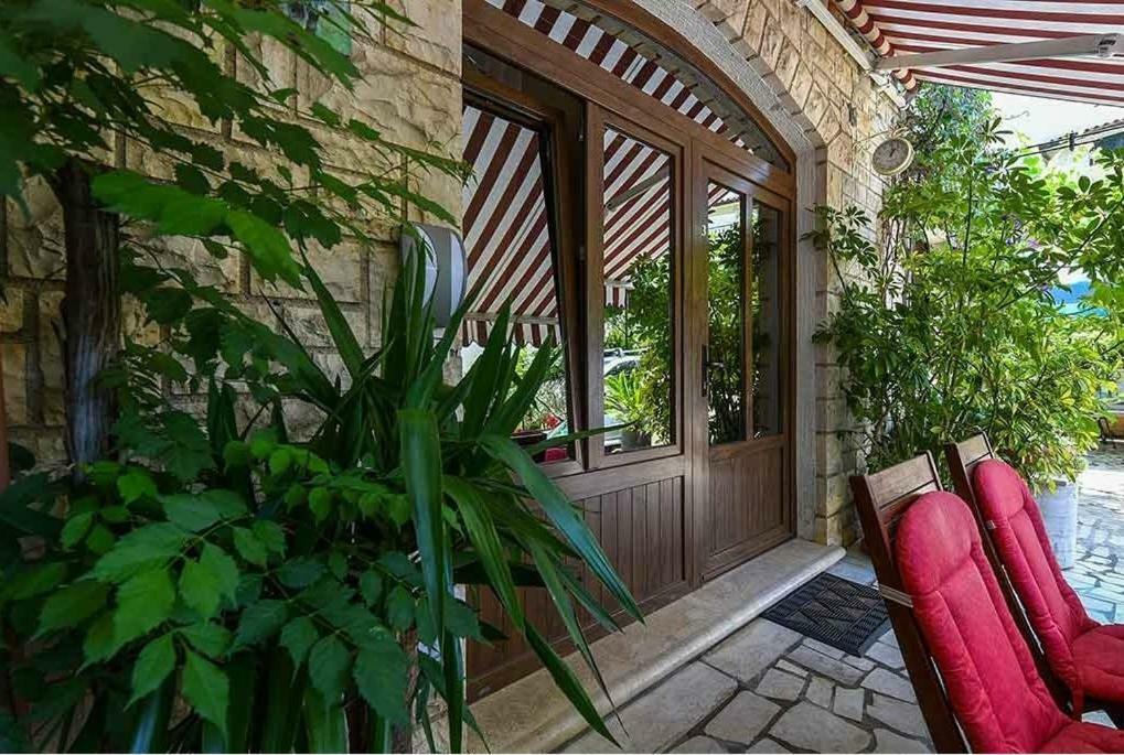 Studio Melanija Ρόβινι Εξωτερικό φωτογραφία